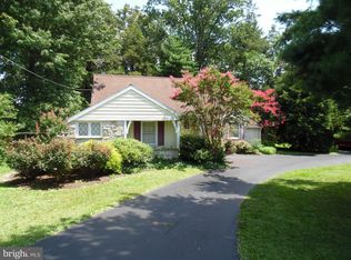 461 S New Middletown Rd, Media, PA 19063