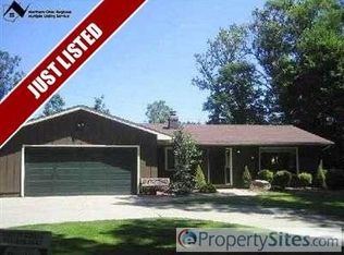 3340 Valley Pkwy, North Royalton, OH 44133
