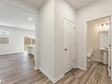 979 Prudence Dr — Photo 29