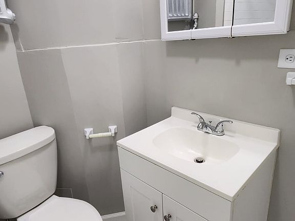 4th image of 1175 Chapel St #5033
