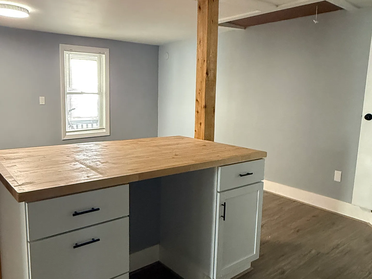 2 bed, 900 sqft, $1,500 — Photo 3