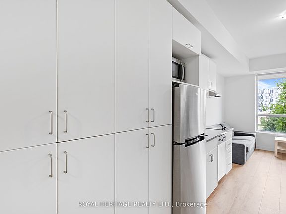 5th image of 1800 Simcoe St N #307