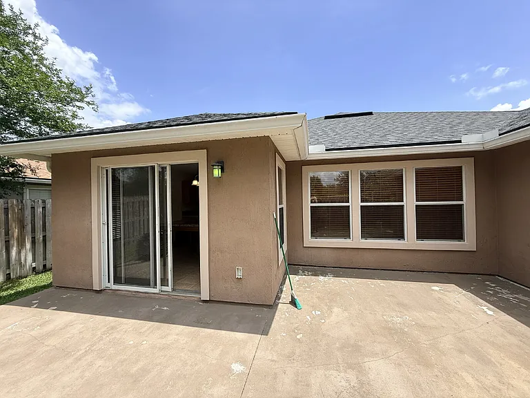 436 Bostwick Cir — Photo 36