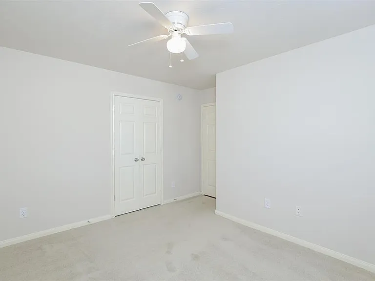 11414 Ryan Manor Dr — Photo 10