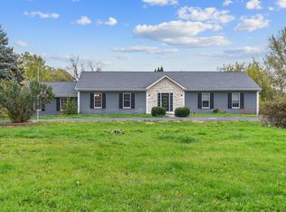 36W340 Huntley Rd, Dundee, IL 60118