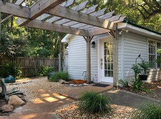 833 Fountain Dr, Fernandina Beach, FL 32034