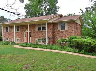 2912 Hillcrest Dr, Scottsboro, AL 35769