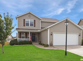 1717 Retriever Ln, Washington, IL 61571
