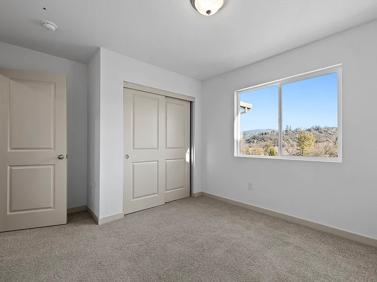 130 Cottage Ct — Photo 7