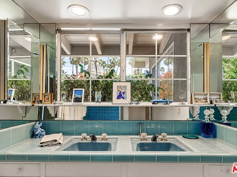 1094 S Paseo De Marcia — Photo 9