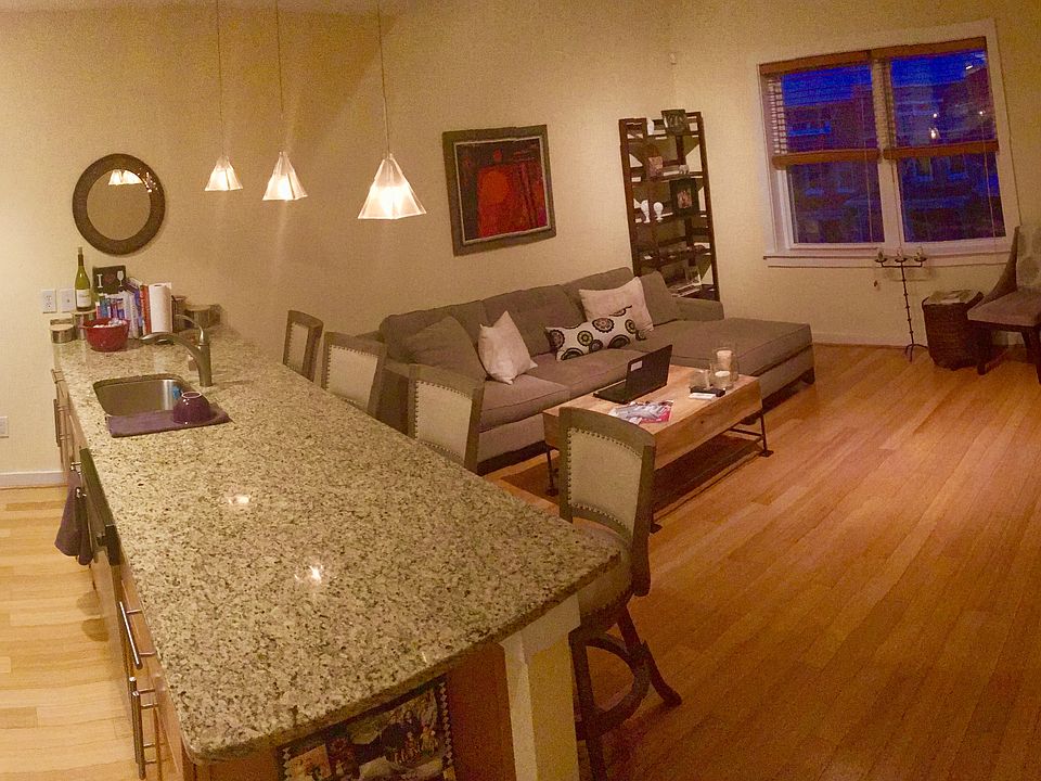 2nd image of 310 Todd Pl NE APT 4