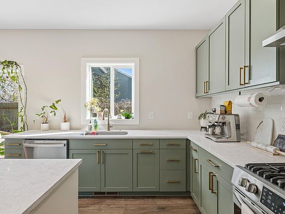 4th image of 2059 SE 176th Ave