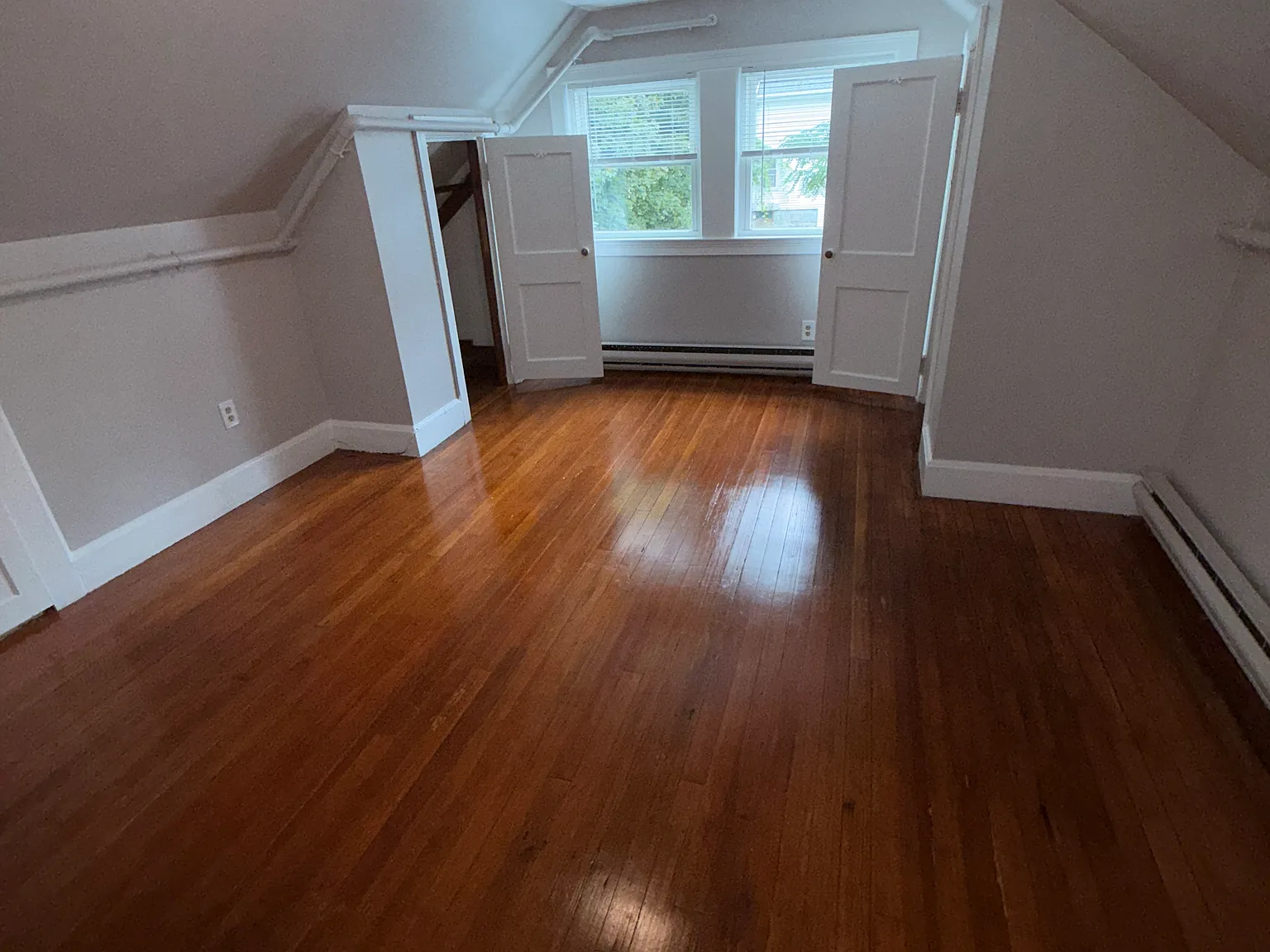 1 bed, 875 sqft, $2,200 — Photo 3