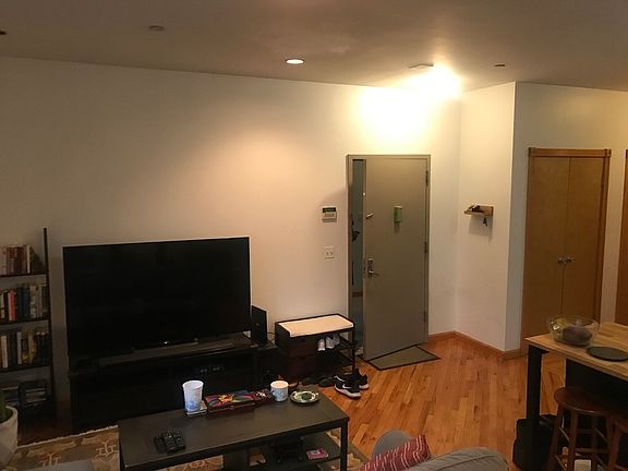 3rd image of 258 S 1st St APT 1A