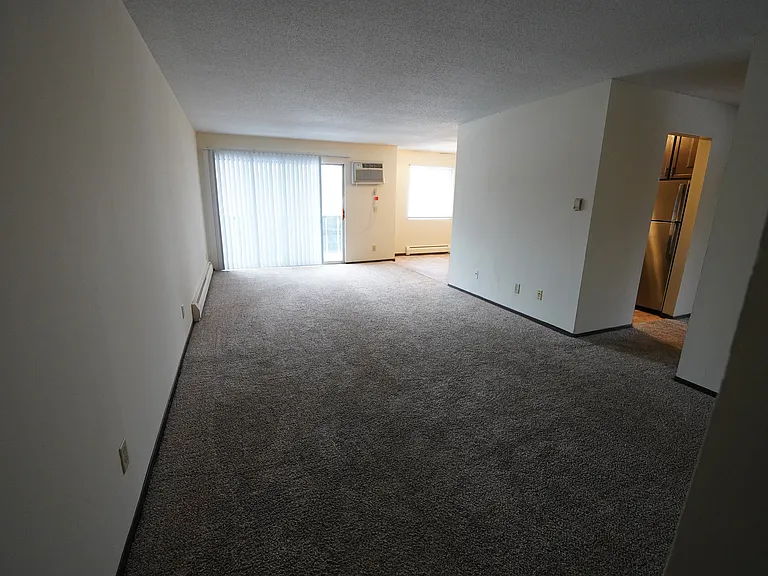 Riviera I — Photo 2
