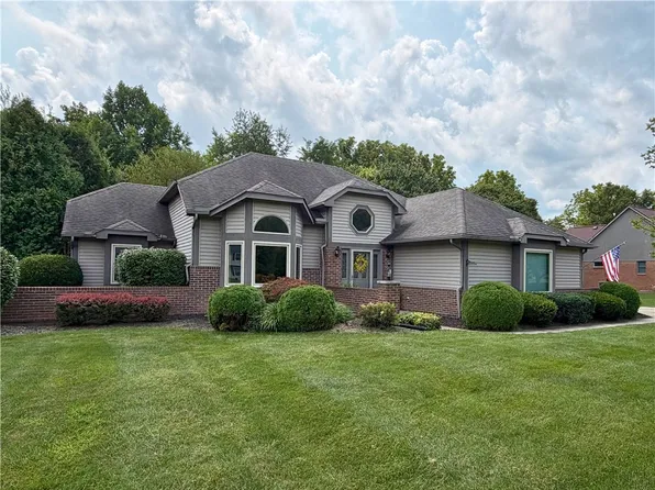 2244 Black Oak Dr, Troy, OH 45373