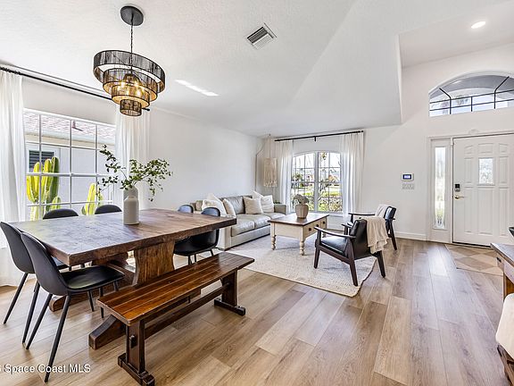 4th image of 7843 Citrus Creek Dr