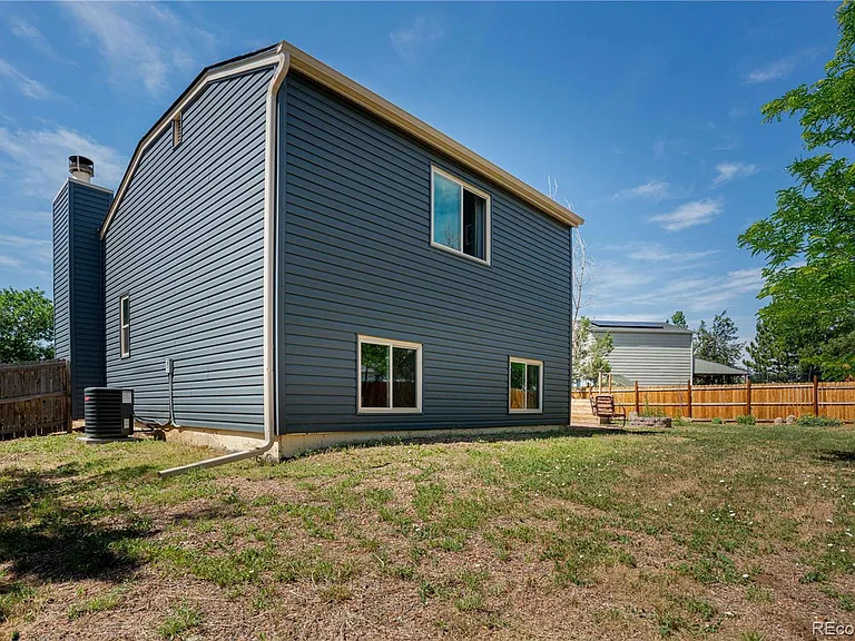 17169 E Jarvis Pl — Photo 2