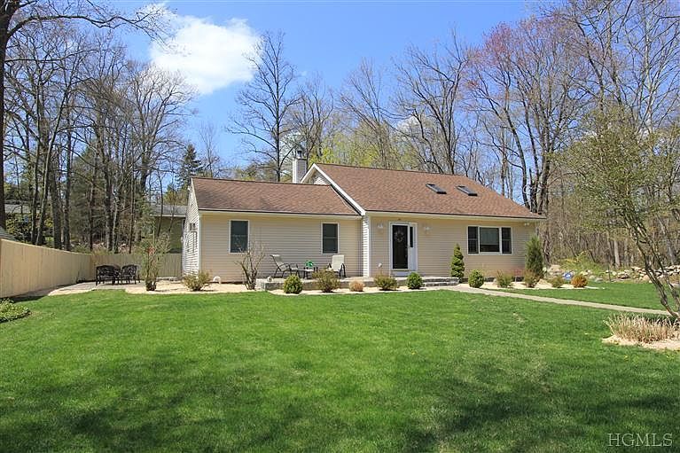 1st image of 43 Cypress Ln