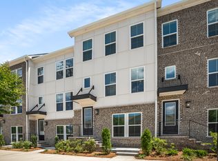 2567 Astaire Ct, Atlanta, GA 30318