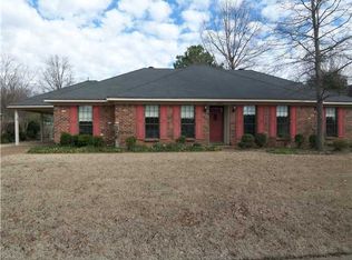 5650 Autumn Glen Dr, Memphis, TN 38134
