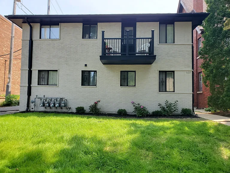 2209 E Park Pl #4 — Photo 11