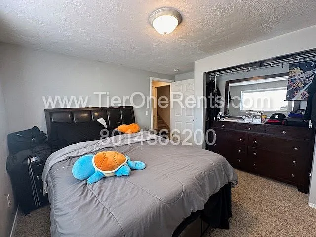 5886 S 3260 W — Photo 19