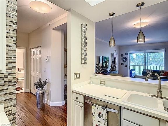 5th image of 3935 Loblolly Bay Dr #1206