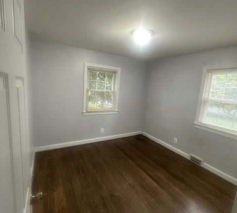 2nd image of 4815 Delaware St