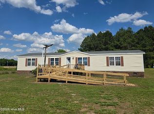 1615 Leslie R Stroud Rd, Kinston, NC 28504