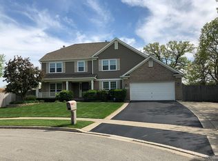 1031 Salceda Dr, Mundelein, IL 60060