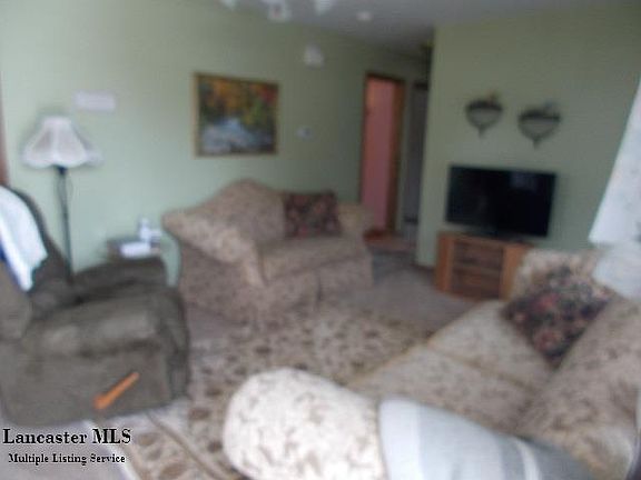 2nd image of 1294 Huffer Ave