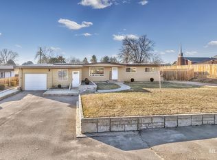 1007 N 4th St, Parma, ID 83660