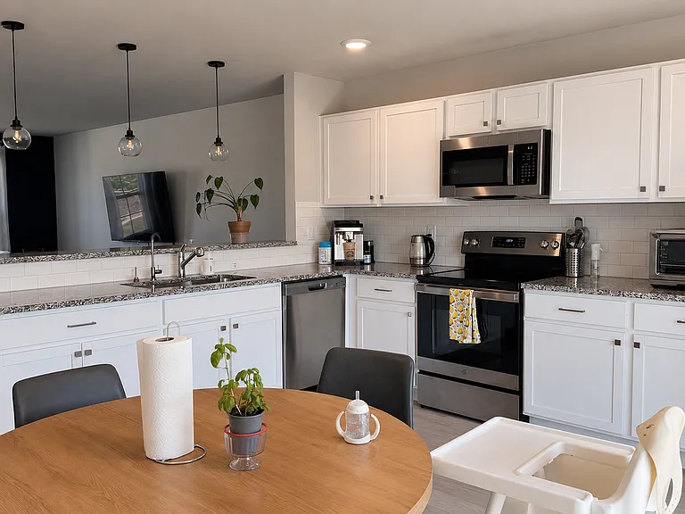 2050 Orlov Dr — Photo 8
