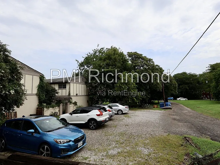 513 S Harrison St #F — Photo 21
