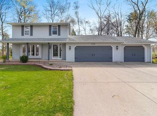 3126 Inverness Ln, New Franken, WI 54229