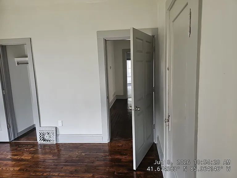 1315 Kinzy St #A — Photo 24