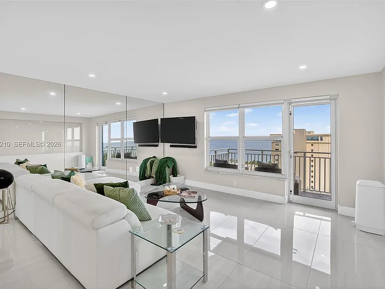 3000 E Sunrise Blvd #14C — Photo 12