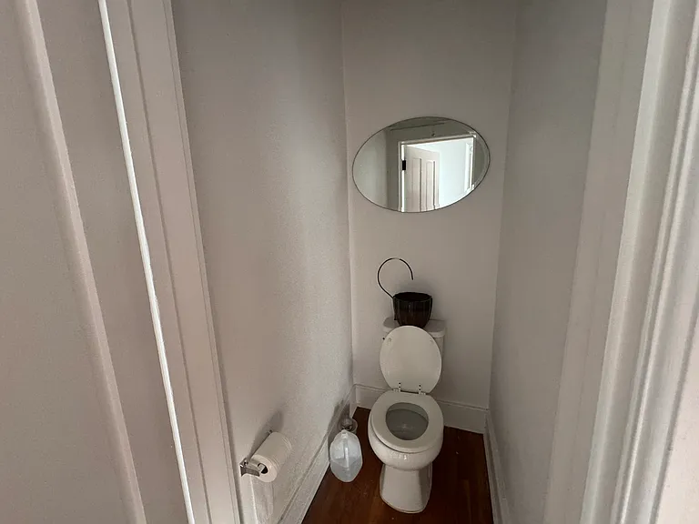 330 Van Duzer St #2 — Photo 3