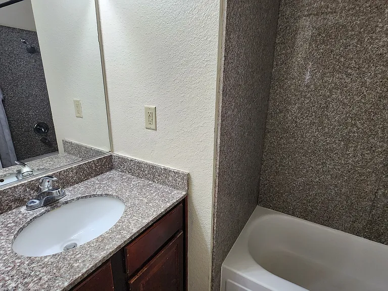5281 River Glen Dr #228 — Photo 10