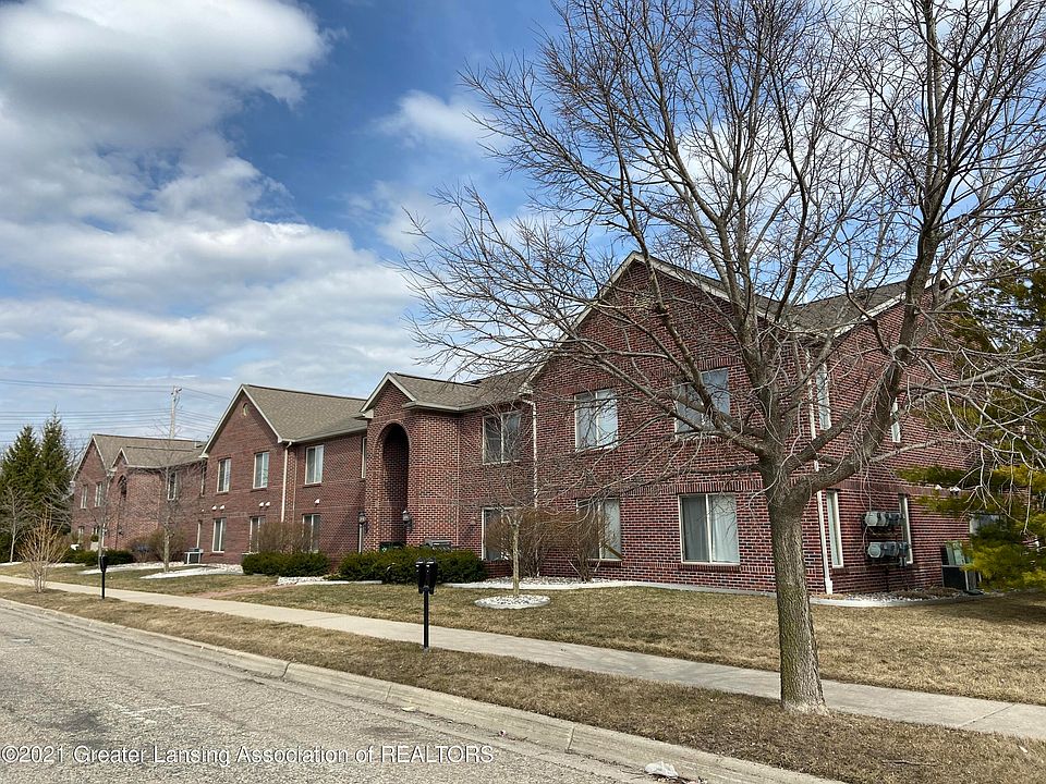 1st image of 322 Pere Marquette Dr