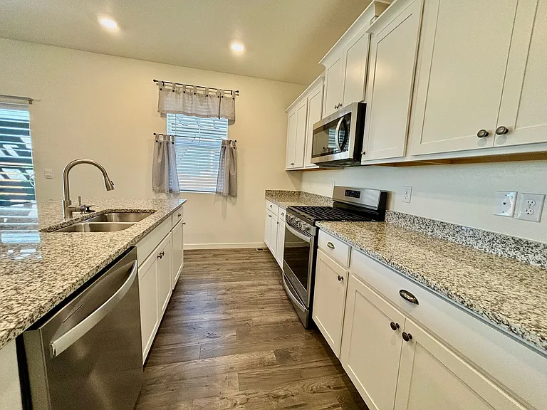 6395 Calla Lily St — Photo 4