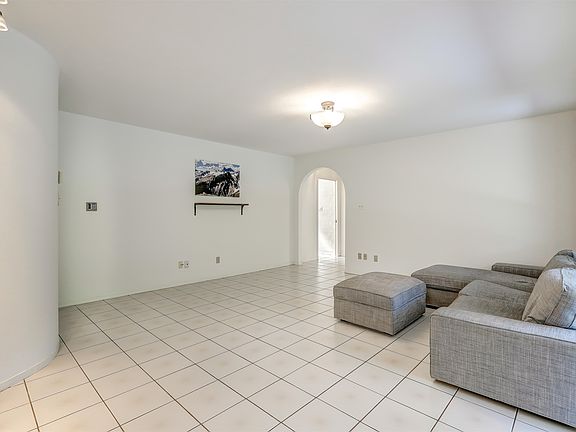 4th image of 5367 Hazel Ct