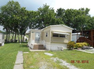 127 Apple Jack Ln, Greensburg, PA 15601