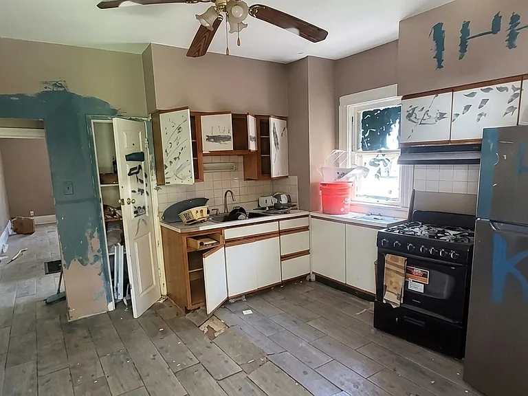 7014 Greenway Ave — Photo 5