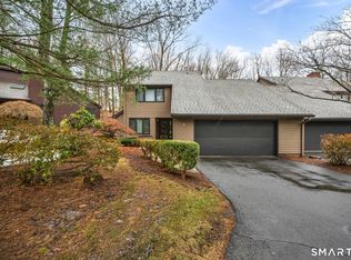Mountain Road (800), West Hartford, CT 06117