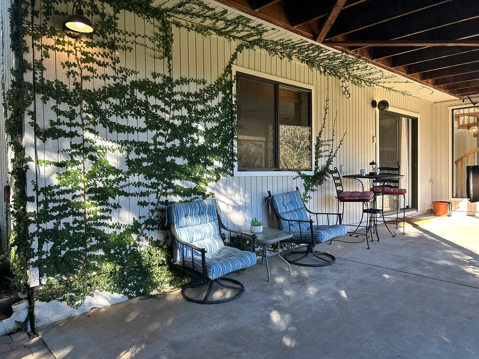 1 bed, 1012 sqft, $2,000 — Photo 2