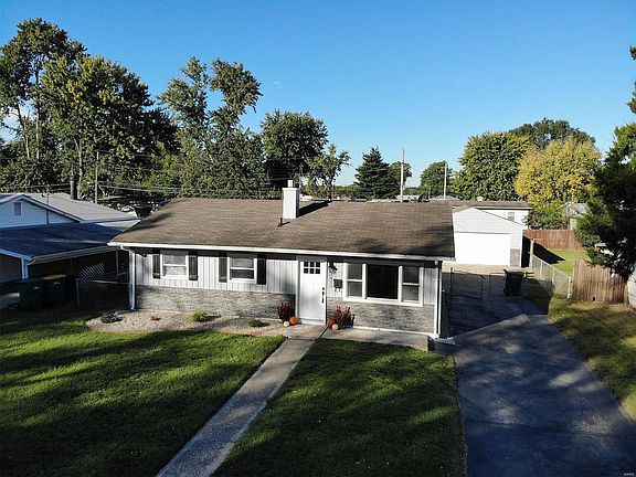 2nd image of 2805 Birch Ave