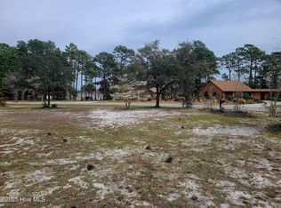 134 N Shore Dr, Southport, NC 28461