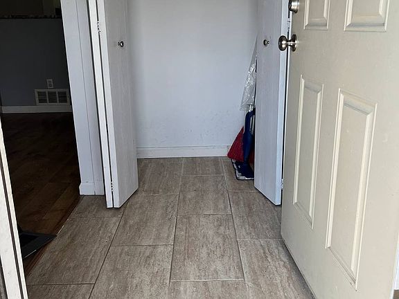 3rd image of 1891 Vine Way Dr APT 34